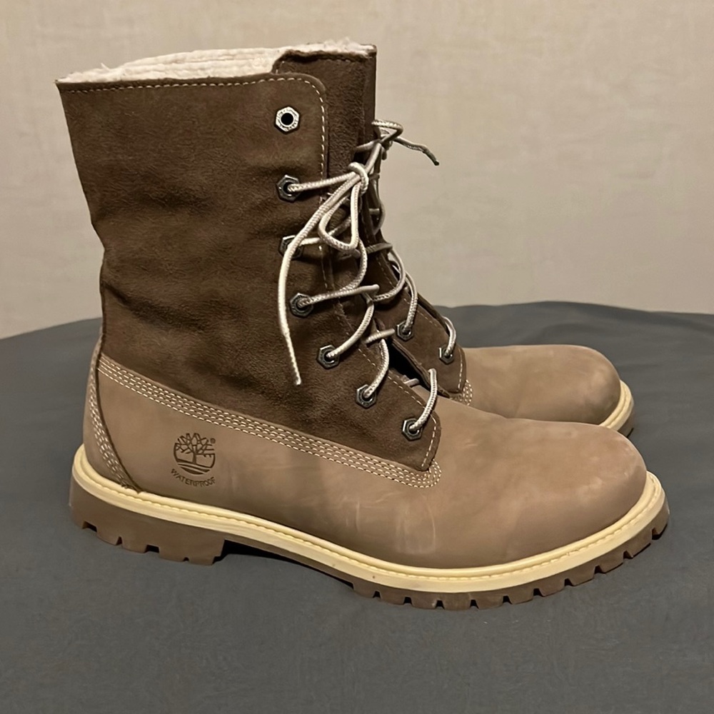 Timberland Waterproof Faux Fur Lined Boot Size 10